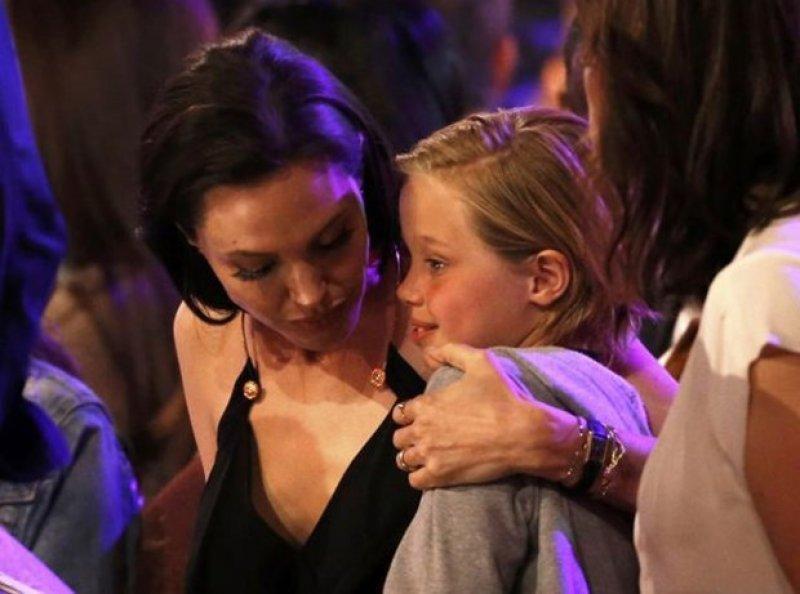 Brad Pitt ve Angelina Jolie’nin kızı cinsiyet değiştiriyor iddiası 