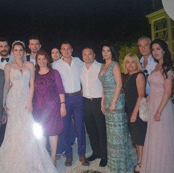 Fahriye Evcen ve Burak Özçivit evlendi 