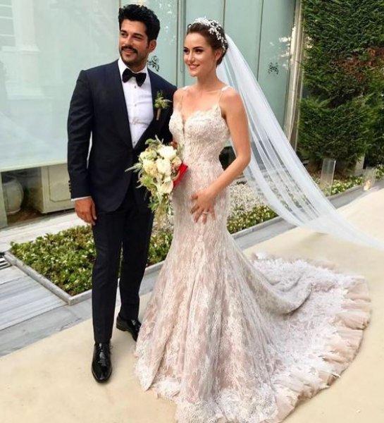 Fahriye Evcen ve Burak Özçivit evlendi 