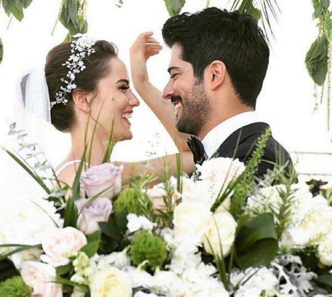 Fahriye Evcen ve Burak Özçivit evlendi 