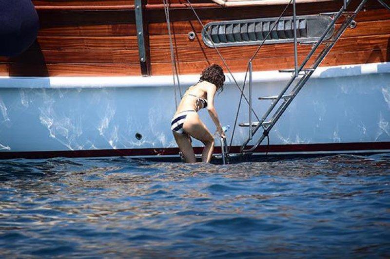 Kenan Doğulu ve Beren Saat çifti tatilde 