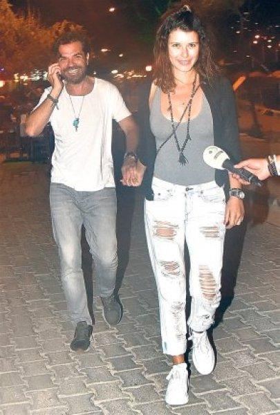 Kenan Doğulu ve Beren Saat çifti tatilde 