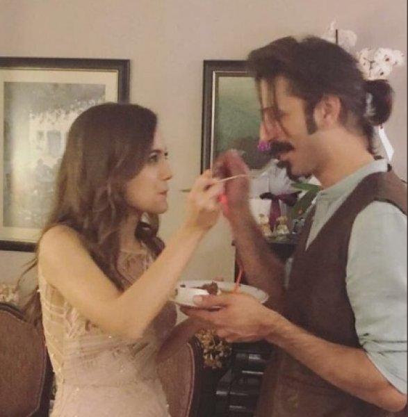 Damla Sönmez ve Ushan Çakır nişanlandı