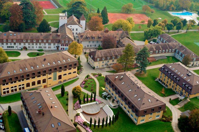 Dünyanın en pahalı okulu  İsviçre'de bulunuyor 