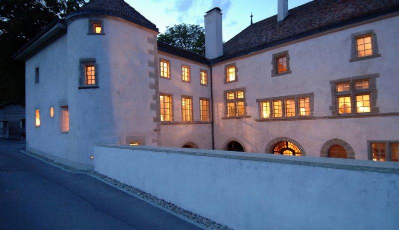 Dünyanın en pahalı okulu  İsviçre'de bulunuyor 