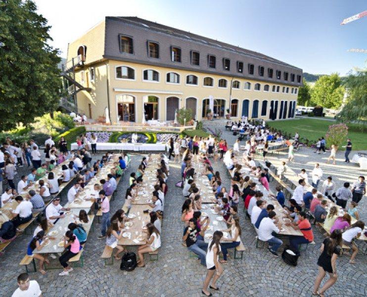 Dünyanın en pahalı okulu  İsviçre'de bulunuyor 