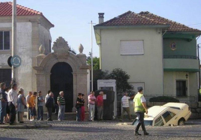 En ilginç otomobil kazaları 