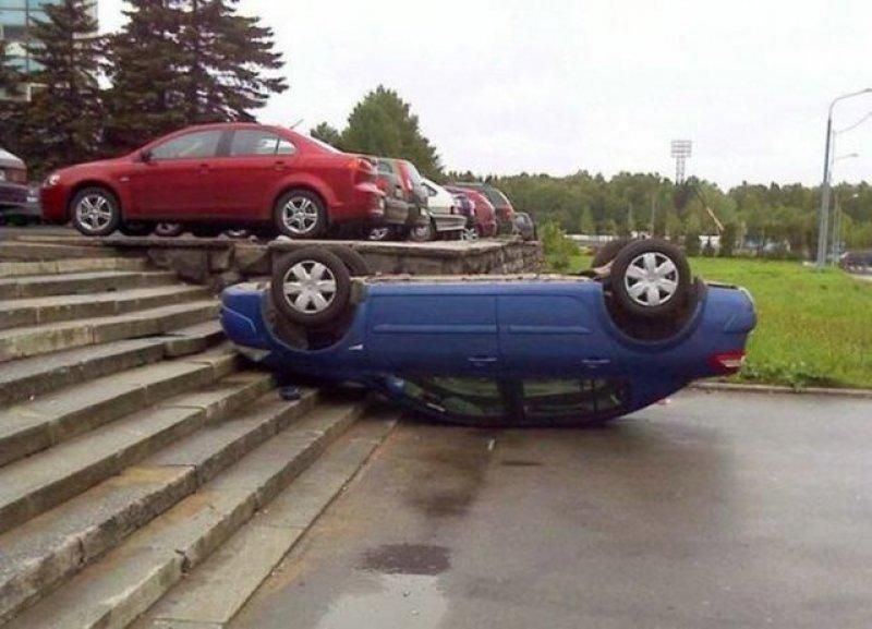 En ilginç otomobil kazaları 