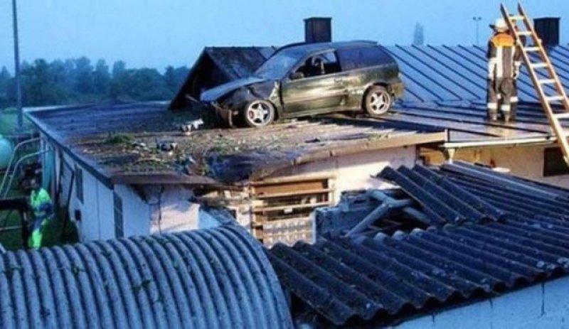 En ilginç otomobil kazaları 