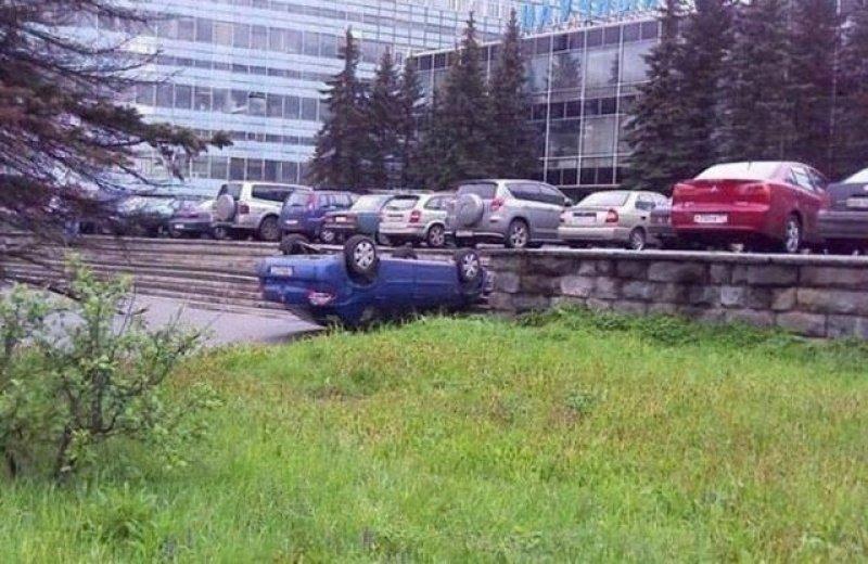 En ilginç otomobil kazaları 