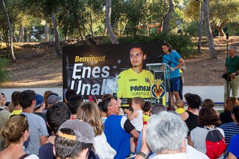 Enes Ünal için tanıtım etkinliği