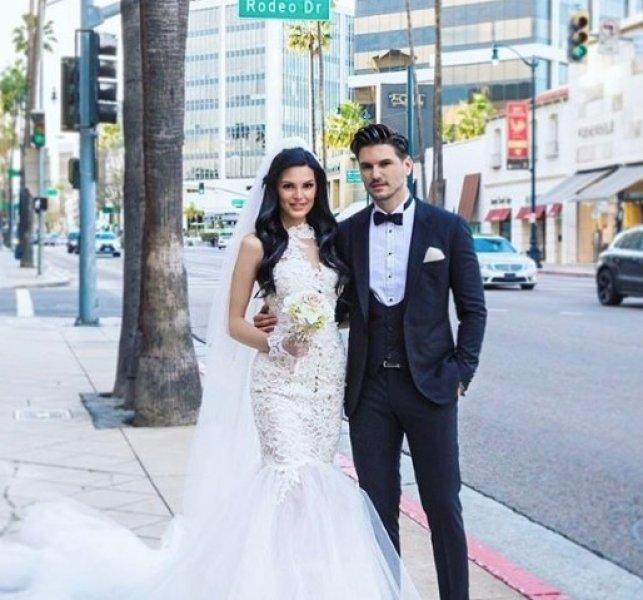 Ünlülerin beğenilen gelin saçları 