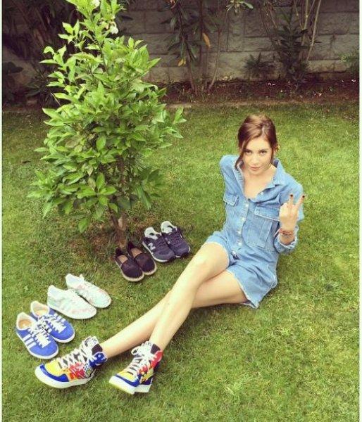 Sinem Kobal'ın ınstagram pozuna beğeni yağmuru