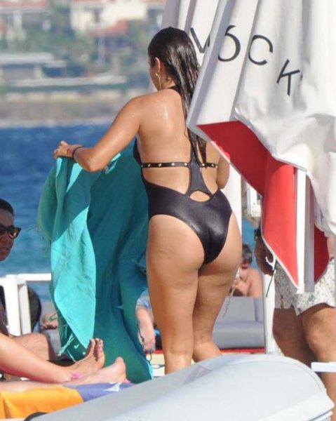 Hande Erçel'in aldığı kilolar dikkat çekti