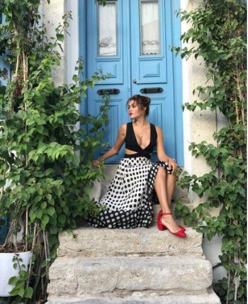 Hande Erçel'in aldığı kilolar dikkat çekti