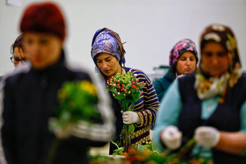 Türkiye'nin çiçek açan şehri: Antalya