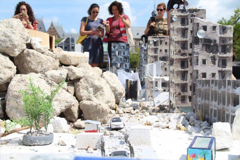 Hollanda'da Halep'i Yaşa minyatür sergisi