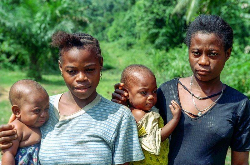 Afrika'nın 5 bin yıllık avcıları: Pigmeler