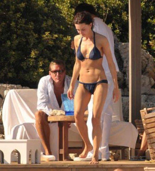 Sevda Demirel'den Hande Ataizi’ne sert gönderme 