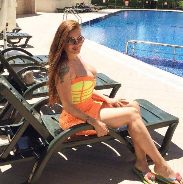 Sevda Demirel'den Hande Ataizi’ne sert gönderme 