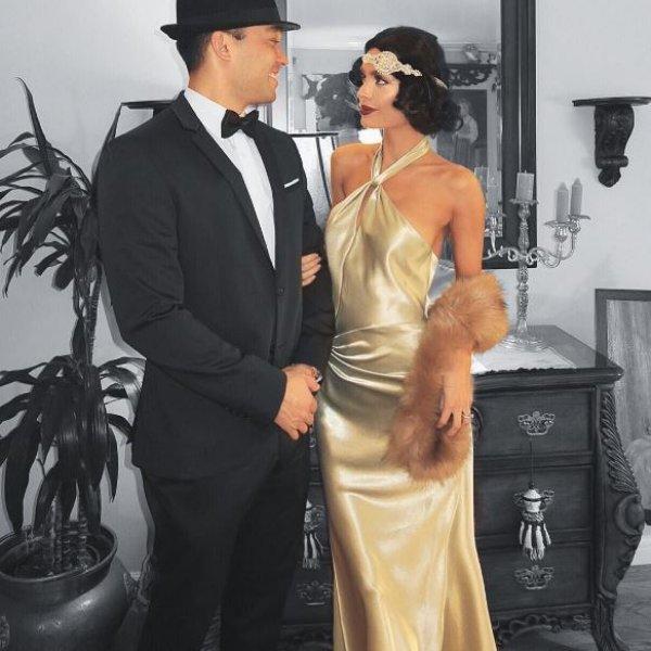 Model Sarah Stage'in hamile olduğuna hayranları inanmadı 