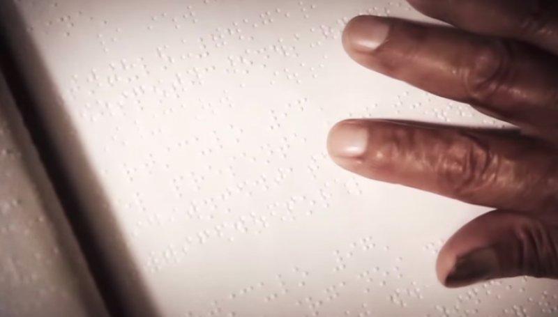 Engellere nokta koyan alfabe: Braille alfabesi