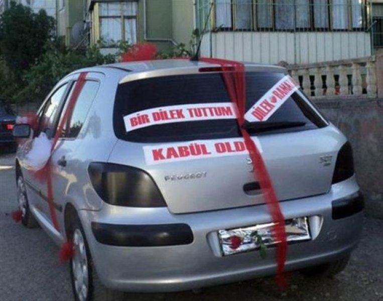 İlginç gelin arabası yazıları 