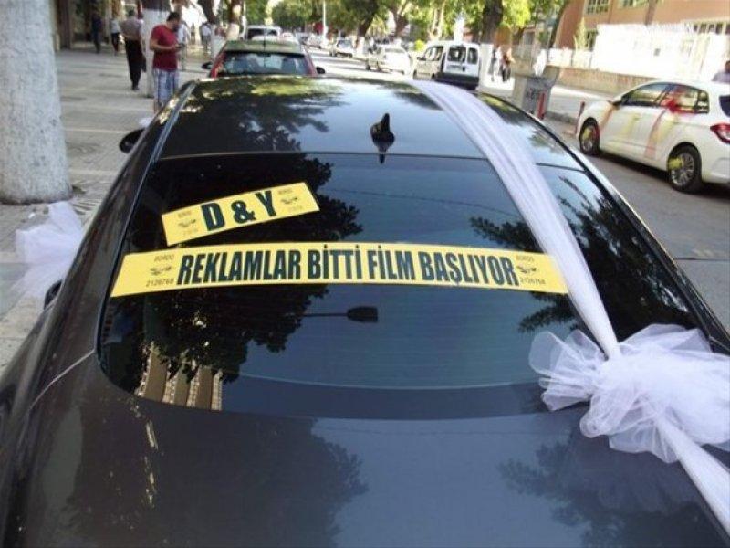 İlginç gelin arabası yazıları 