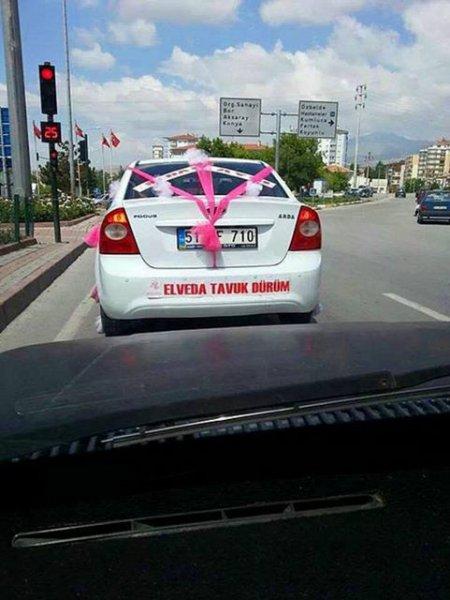 İlginç gelin arabası yazıları 