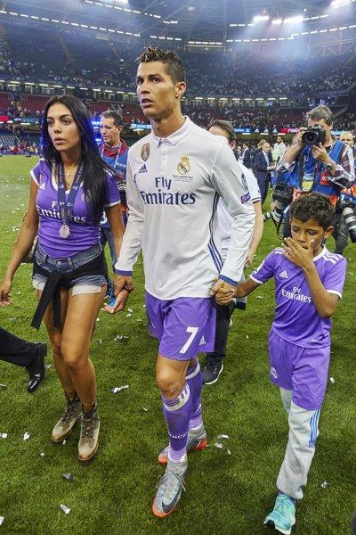 Ronaldo’nun kız arkadaşından hamilelik açıklaması