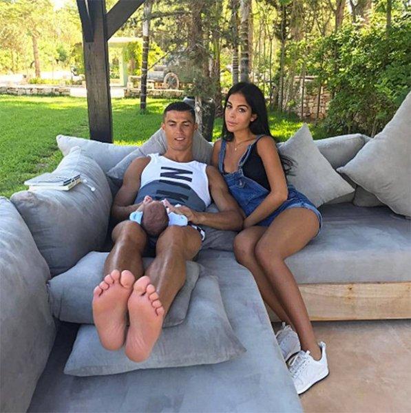 Ronaldo’nun kız arkadaşından hamilelik açıklaması