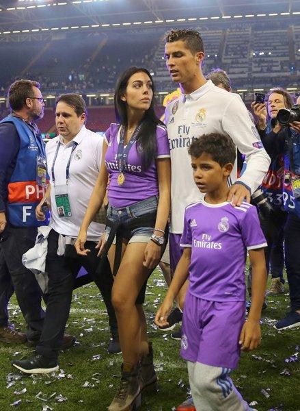 Ronaldo’nun kız arkadaşından hamilelik açıklaması