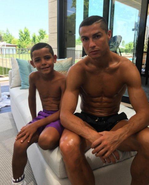 Ronaldo’nun kız arkadaşından hamilelik açıklaması