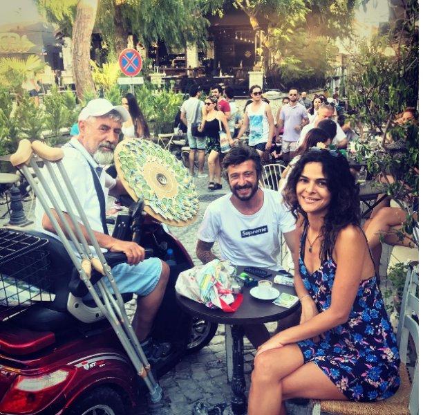 Gamze Topuz ve Tümer Metin'den cesur poz