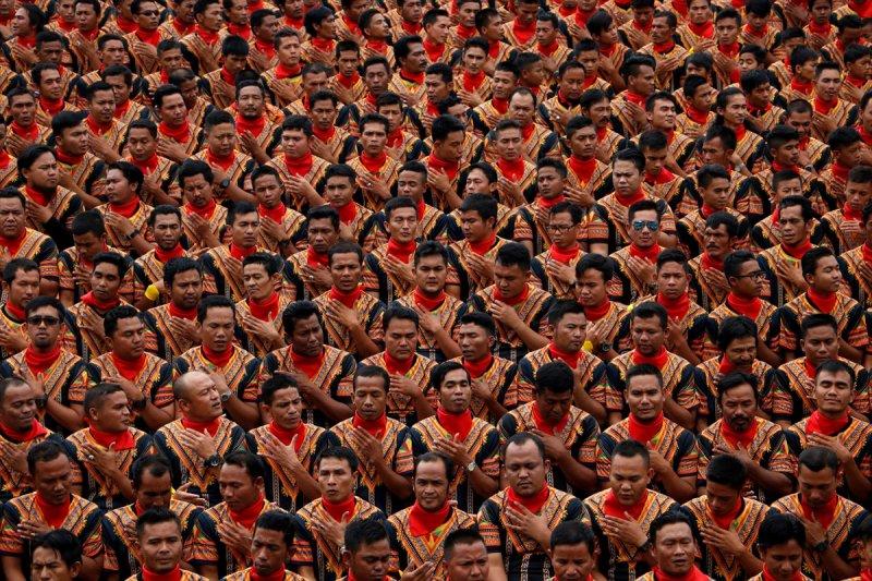 Endonezya'da saman dansı