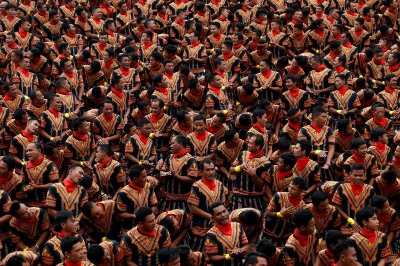 Endonezya'da saman dansı