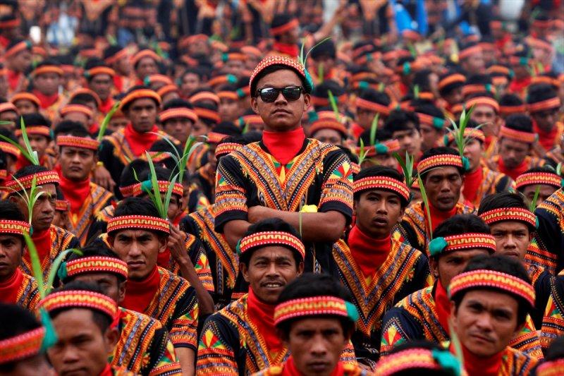 Endonezya'da saman dansı