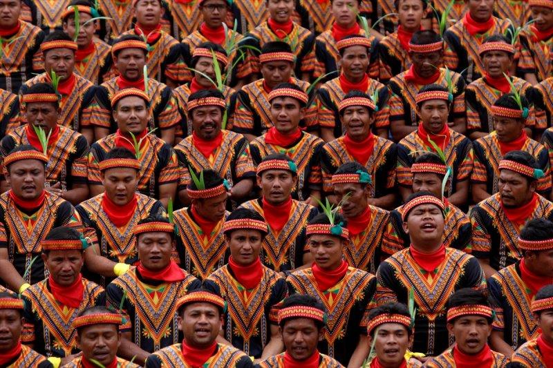 Endonezya'da saman dansı