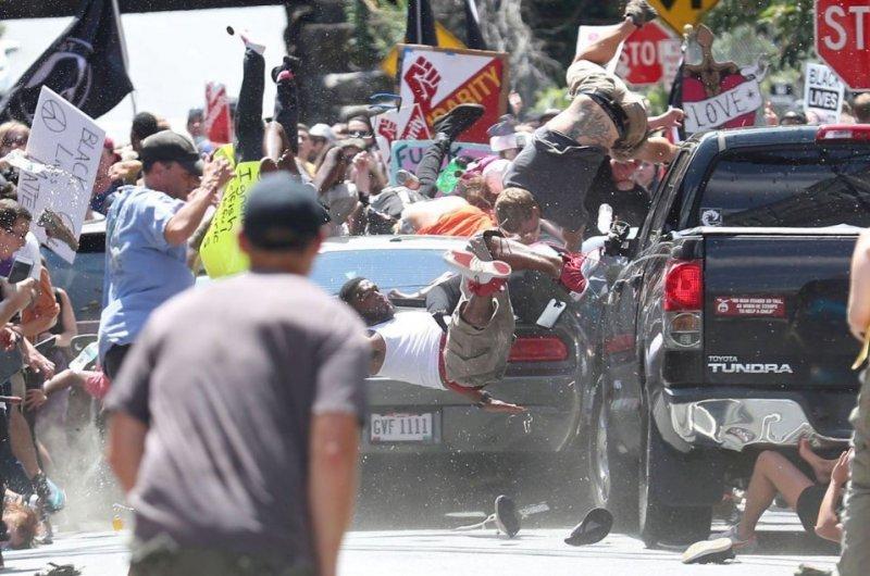 Irkçılar ABD'yi karıştırdı