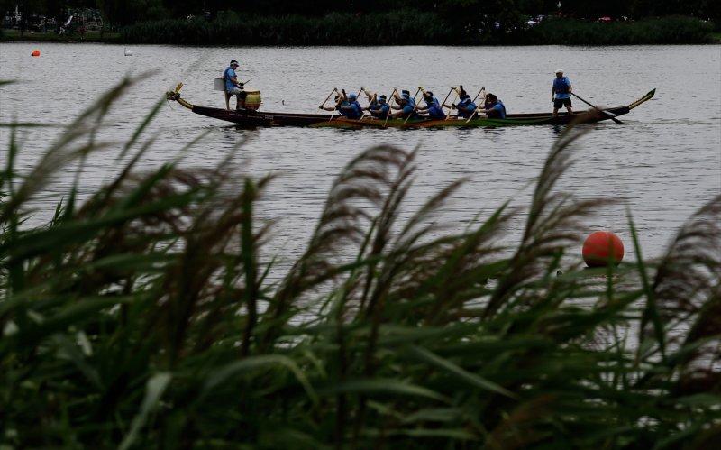 New York'ta ejderhalı tekne festivali coşkusu