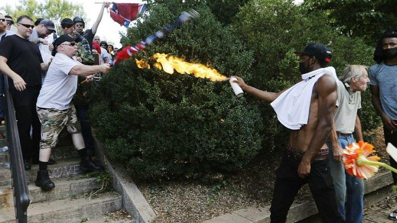 Irkçılar ABD'yi karıştırdı