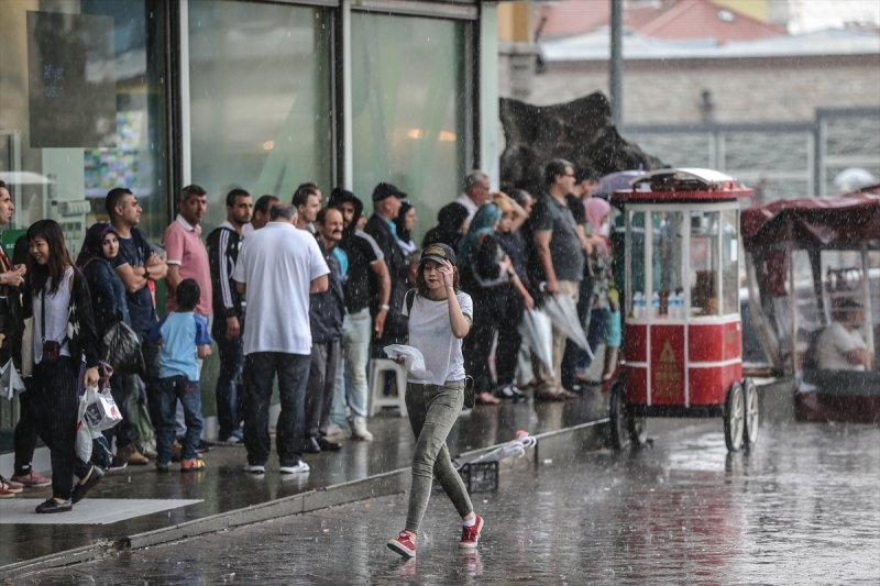 İstanbul'da sağanak yağış