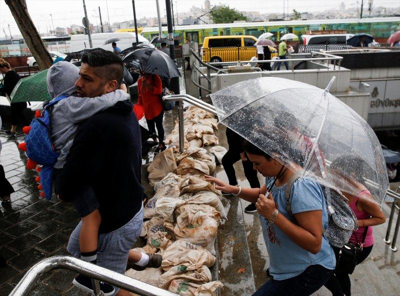 İstanbul'da sağanak yağış