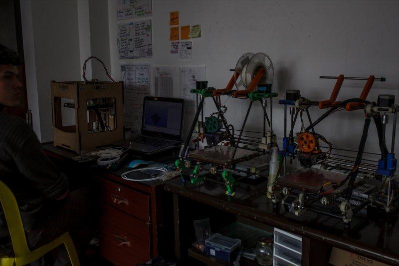 Engelliler için 3D yazıcılar ile 'kendin yap' projesi