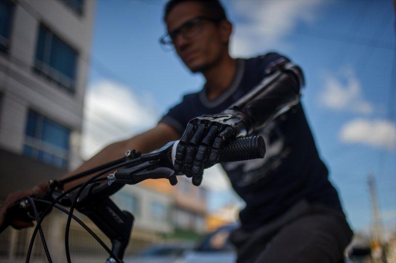 Engelliler için 3D yazıcılar ile 'kendin yap' projesi