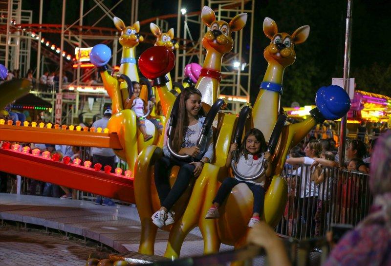 Bir İzmir Fuar klasiği: Lunapark