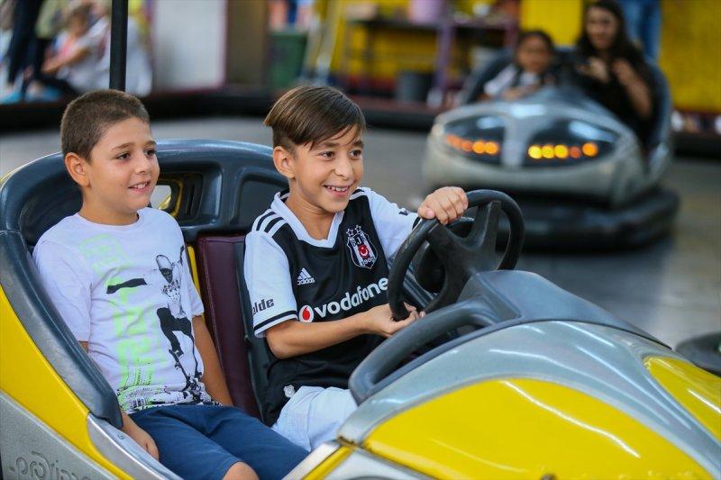 Bir İzmir Fuar klasiği: Lunapark