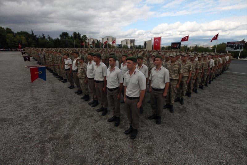 Askeri birliklerde yemin töreni heyecanı