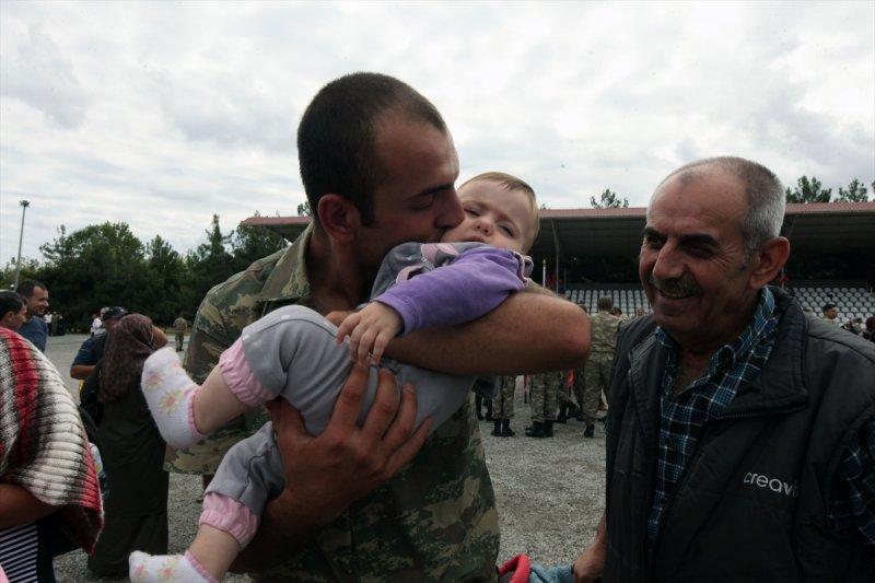 Askeri birliklerde yemin töreni heyecanı
