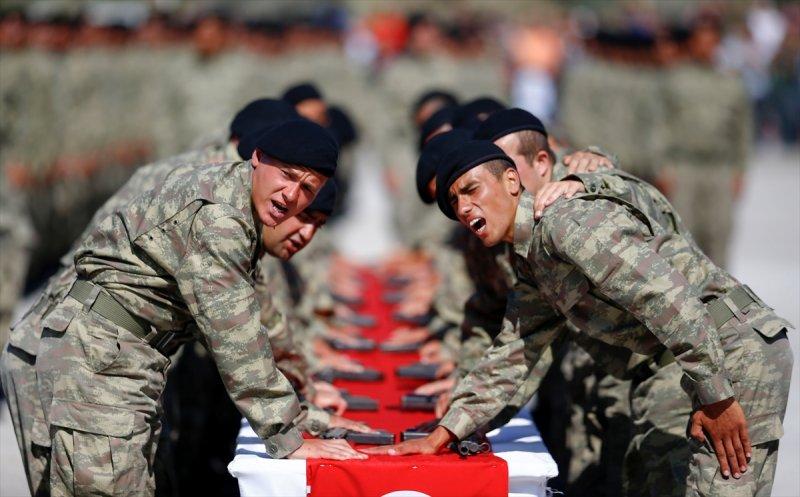 Askeri birliklerde yemin töreni heyecanı